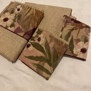 CROSCILL bed linens.  “Galleria” pattern.